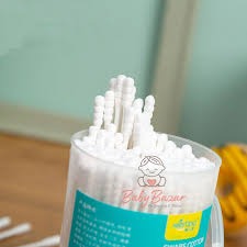 Imgi 154 Mother Using Cotton Bud Cleaning 600nw